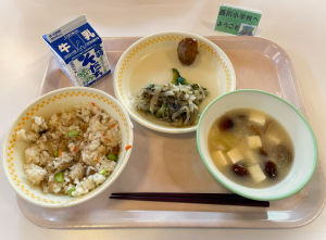給食