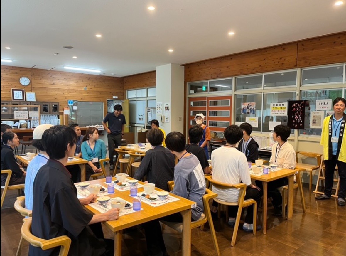 早稲田大学社会科学部①
