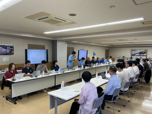 総合政策審議会開催の様子です。